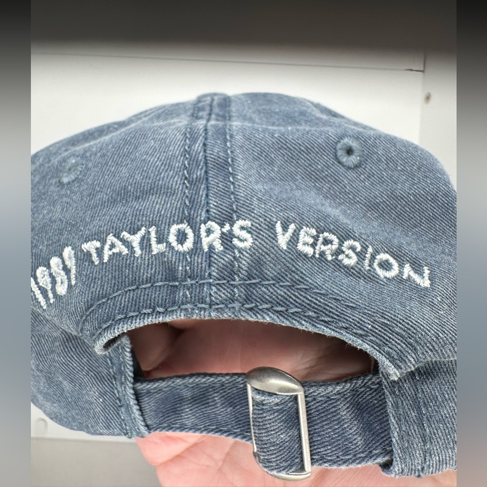 Taylor Swift~ 1989 Taylor’s Version Adjustable Hat Blue Denim OS - Picture 3 of 7